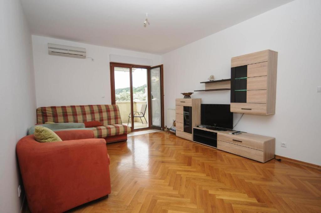 Apartment Jana Petrovac ภายนอก รูปภาพ